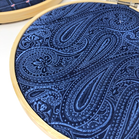 Necktie wall hanging set, navy blue and pink, ties - Picture 5 of 10